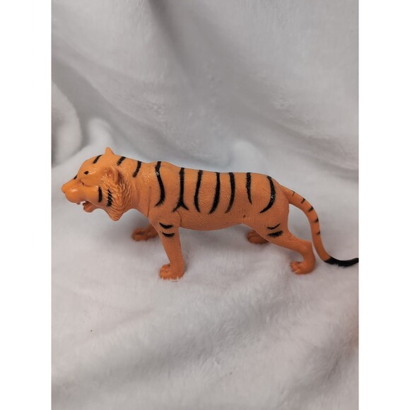 Wildlife Safari Animal Tiger Toy - Greenbrier International - Rare-7In…91 - Picture 2 of 8